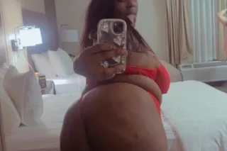 SuperWET Chocolate 🍫 𝐏𝐑𝐄𝐓𝐓𝐘 𝐏𝐔... - Image 4