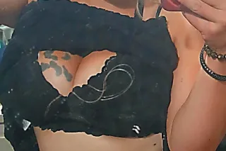 FREAKY FRIDAY Call NoW 4 FINGER LICKKING GOOD TiMe CoMe OvER **INCALL ! BUSTTYYY BRUNETTE !! WILD BABE w BOOTY *RICHARDS BLVD * - Image 6