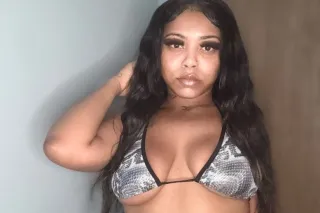 Thick in all the RIGHT places🍑... - Image 2