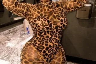 come relax , and have a good time wirh a baddie - Image 6