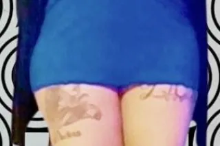 Sexy & Mature Woman looking to... - Image 4