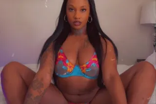 NEW PICTURES ⚠ BIG BOOTY THROAT GOAT 💦 - Image 3