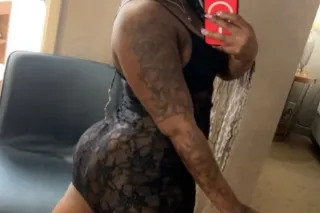 OUTCALLS ONLY 🗣 OUTCALLS ONLY ... - Image 4