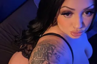 🍑Big Booty Bosnian Beauty - Image 4