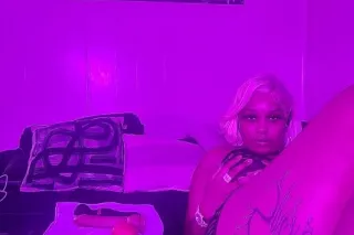 Long-term PayPigs, Foot Worshi... - Image 4