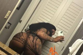 cum get a juicy experience 💦🤤 ... - Image 2