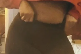 HAPPY FRIDAY - 32 - Image 4