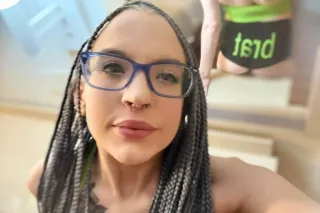 🙏😍Mimi is Back BRATting out in... - Image 1