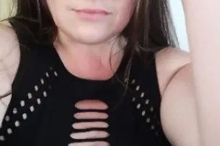 I'm Not Available Please Don't Message Me - Image 5