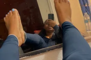 🍫💦 YOUNG & TIGHT JUICY PUSSY💦🍑... - Image 2