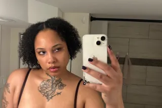 JUICY/ CURVY/ATTENTIVE/ GORGEO... - Image 3