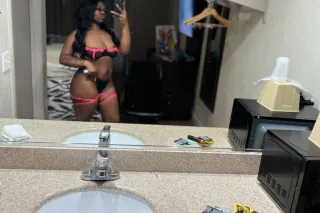 𝐓𝐇𝐈𝐂𝐊 ᴀɴᴅ 𝐏𝐑𝐄𝐓𝐓𝐘 🤫🤪🅤🅡 🅢🅔🅒🅡🅔🅣🅢 ... - Image 4