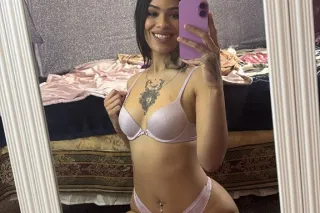 IN TOWN TMR😘😈YOUR FANTASY AWAITS WITH ANNALYNN💕💕YOUR FAVORITE LATINA 🫦😍💦💦👀 - Image 7
