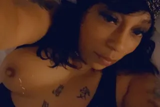 🔥🔥🔥🔥LEAVEING N FEW HRS CUM LET ME WETTTTTTTTT THAT 🍆 BEFORE I LEAVE DADA 👅👅👅 - Image 7