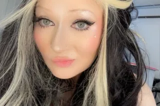 VIP stripclub setup-LED lights/music/pole-cold beverages!--happy ending NO gag reflex! - Image 11