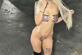 classy & nasty Spanish mamasit... - Image 3