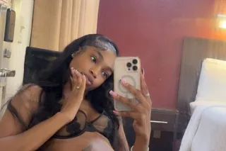 Let this Barbie make your day💦... - Image 3