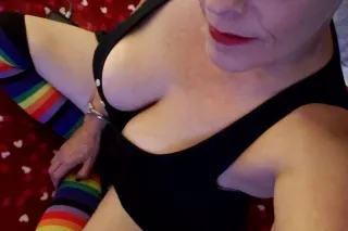 Come see me in Visalia 💋 - 49 - Image 1