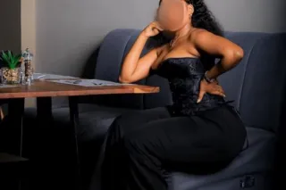 🌊🌊Biggest Natural Booty out th... - Image 2