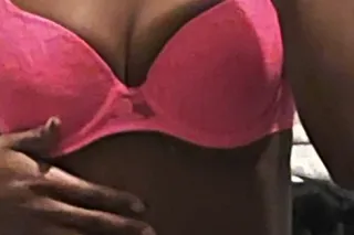 70$ qv special no bare no exce... - Image 2