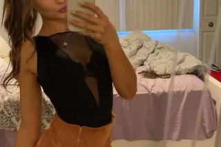 These Hands Await You 😌 - 27 - Image 2