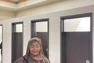 😘🤪💦 CUM JUICE THIS PRETTY PUSS... - Image 3