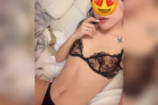 FLACA LATINA CALIENTE 🔥😈🔥😈 - 2... - Image 2