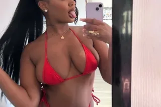 Ebony Princess💦🍫 💦 Come play w... - Image 2