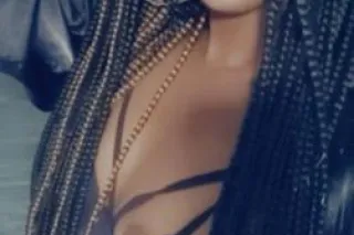 Irresistible Kisses in 💋 Lagauna Hills - Image 11