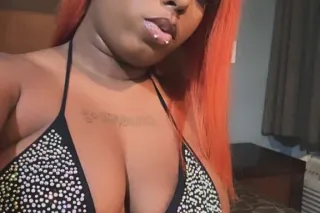 😍Hello I’m a sexy girl ready t... - Image 1