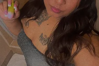 INCALL SPECIALS🏨🤩 Thick Wet Mo... - Image 1