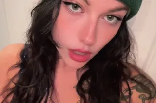 huge boobs, tiny waist, tattoo... - Image 1