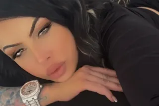 Gorgeous Green eyed Goddess - Image 4