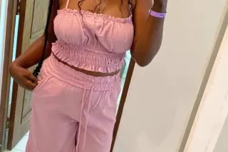 Available 💕🍓🥰 24/7 to fulfill ... - Image 1