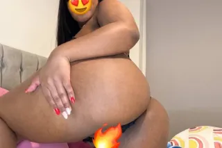 🔥😈 hot and sensual 🔥😈 a rich s... - Image 2