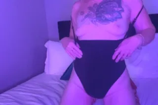 SEXY BLONDE - 53 - Image 4