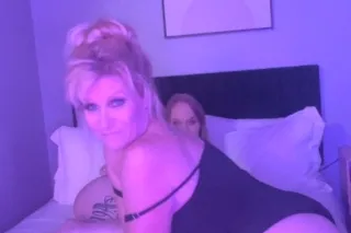 SEXY BLONDE - Image 8