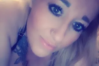 “Craving a filthy, no-limits blonde who’ll drain you dry tonight 😈💦 Your wallet & balls are about to thank me.” - Image 5