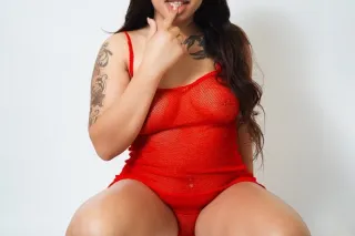 * Upscale Asain Bombshell 🇱🇦 ❤... - Image 1