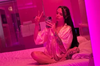 ✨ SEXY TATTED BRUNETTE 🎀 EARLY BIRD SPECIAL✅ - Image 5