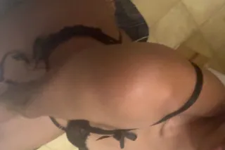 come get wrapped in this hot warm blanket - Image 5