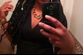 Kum feel on these Cheeks Baby ... - Image 3