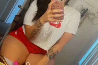 OUTCALLS CAR DATES SQUIRTQUEEN MILF BABY BABY BACK IN TOWN ALL OVER TIGHT WET OUTCALLS or. CAR DATES 💦💦💦 - Image 9