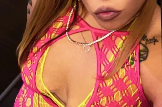 💋😘Much Cuter with SUM thing IN... - Image 1