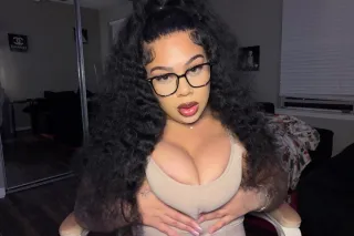 sexy big booty lightskin 😈💦 - Image 11