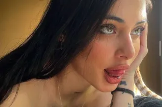 VENEZUELAN MAMI - 34 - Image 2