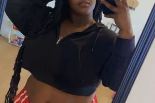 Ms. Wet and Tight - 25 - Image 4