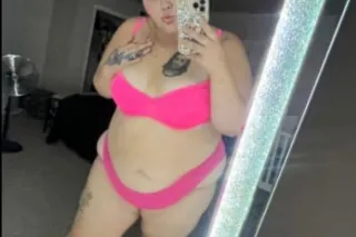 YOUNG FREAKY THICK PRETTY SNOW... - Image 3