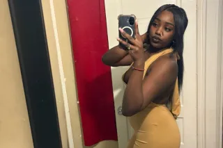 come see me 🍫😍 / out call frie... - Image 1