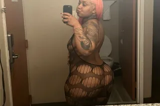 I'm the thickest nastiest slut... - Image 2